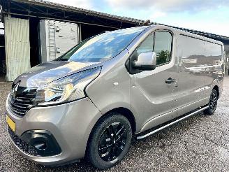 Renault Trafic 1.6 dCi 145pk T29 L2/H1 Comfort Energy 3Pers - navi - camera - keyless - lmv - pdc - alarm - trekh picture 2