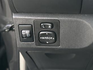 Toyota Yaris 1.3 VVT-I 87pk Sol MMT Automaat Follow me 5drs - navi - airco - bleutooth - 80dkm - elektr ramen v + spiegels picture 32