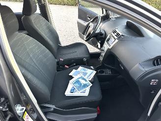 Toyota Yaris 1.3 VVT-I 87pk Sol MMT Automaat Follow me 5drs - navi - airco - bleutooth - 80dkm - elektr ramen v + spiegels picture 38