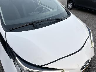 Toyota Aygo 1.0 VVT-i 72pk X-Fun 5drs - 39dkm nap - 1e eig - airco - cruise - esp - elektr ramen - rijdbaar picture 11