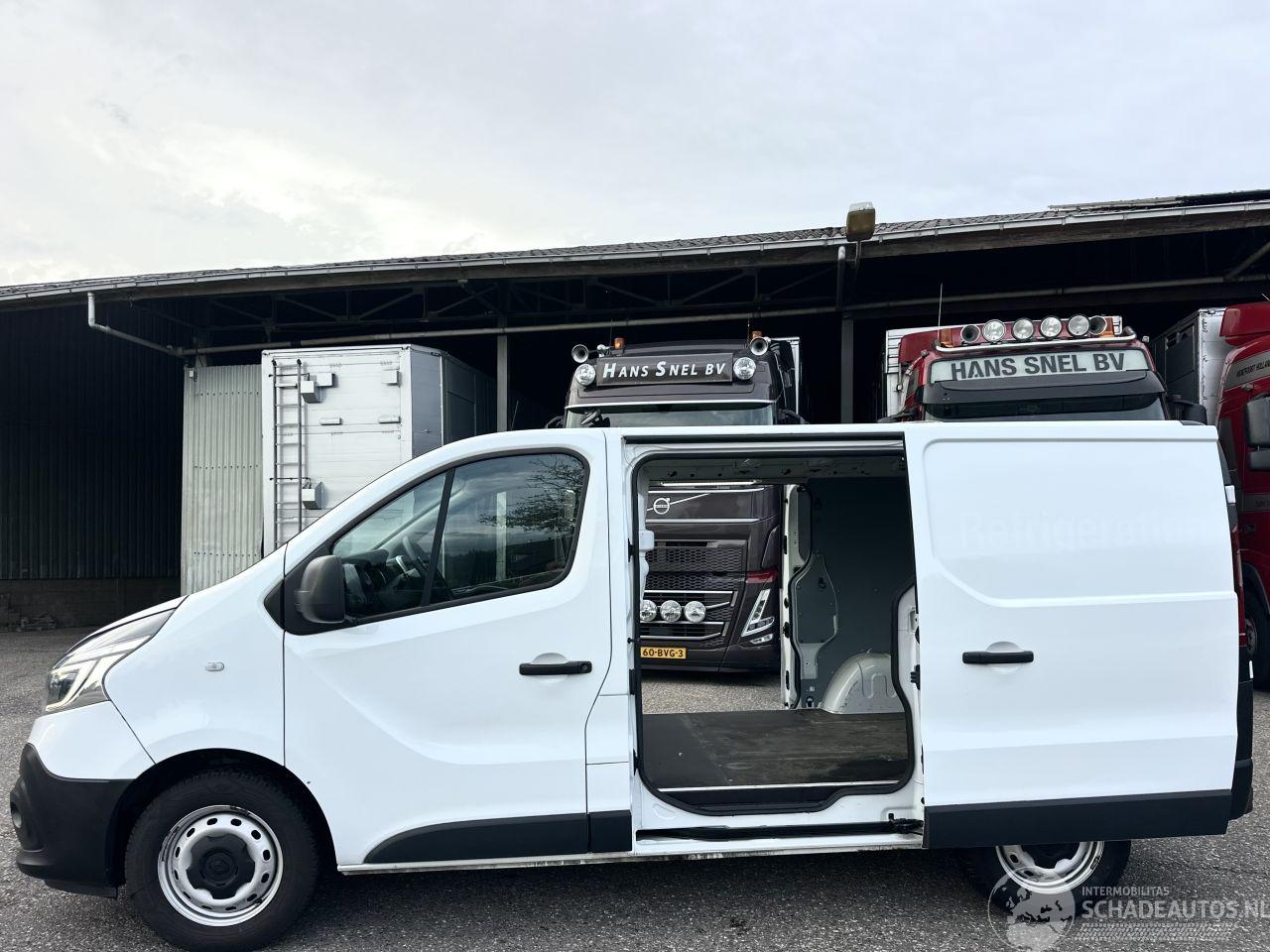Renault Trafic 2.0 dCi 145pk 6-traps automaat T29 L1H1 Comfort 3pers - nap - 1e eig - 2x schuifdeur - navi - airco - cruise - pdc