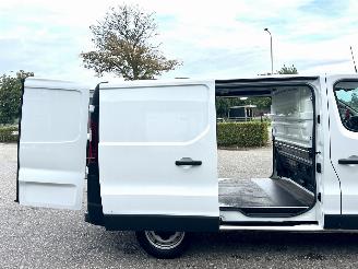 Renault Trafic 2.0 dCi 145pk 6-traps AUT Euro6 T29 L1H1 Comfort 3pers - nap - 1e eig - 2x schuifdeur - navi - airco - cruise - pdc picture 40