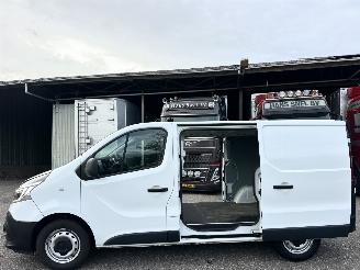 Schade bestelwagen Renault Trafic 2.0 dCi 145 T29 L1H1 Comfort 2021/1