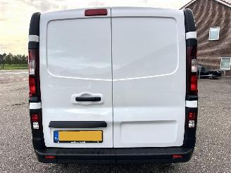Renault Trafic 2.0 dCi 145pk 6-traps automaat T29 L1H1 Comfort 3pers - nap - 1e eig - 2x schuifdeur - navi - airco - cruise - pdc picture 6