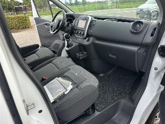 Renault Trafic 2.0 dCi 145pk 6-traps automaat T29 L1H1 Comfort 3pers - nap - 1e eig - 2x schuifdeur - navi - airco - cruise - pdc picture 21