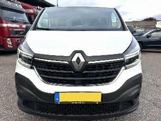 Renault Trafic 2.0 dCi 145pk 6-traps automaat T29 L1H1 Comfort 3pers - nap - 1e eig - 2x schuifdeur - navi - airco - cruise - pdc picture 3