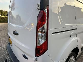 Ford Transit Connect 1.5 TDCI 75pk euro.6 L1 Trend 3Pers - 132dkm nap - airco - cruise - pdc v+a - trekh - imperiaal picture 71