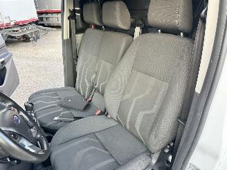 Ford Transit Connect 1.5 TDCI 75pk euro.6 L1 Trend 3Pers - 132dkm nap - airco - cruise - pdc v+a - trekh - imperiaal picture 18