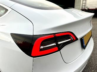 Tesla Model 3 60kWh 238pk aut Standard RWD Plus - pano - nap - navi - camera - leer - stoelverw - pdc v+a - self driving picture 9
