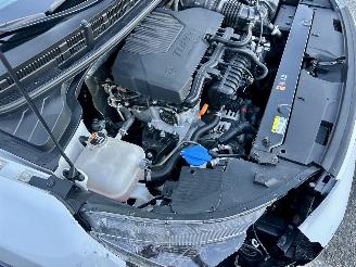 Kia Stonic Gereserveerd 1.0 T-GDi MHEV 101pk GT-Line - nap - 1e eig - navi - camera - 1/2 leer - stuur + stoelverw - keyless entry + start picture 83