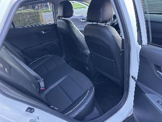 Kia Stonic Gereserveerd 1.0 T-GDi MHEV 101pk GT-Line - nap - 1e eig - navi - camera - 1/2 leer - stuur + stoelverw - keyless entry + start picture 49