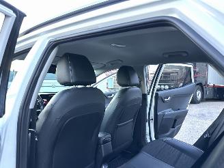 Kia Stonic Gereserveerd 1.0 T-GDi MHEV 101pk GT-Line - nap - 1e eig - navi - camera - 1/2 leer - stuur + stoelverw - keyless entry + start picture 54