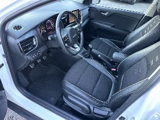Kia Stonic Gereserveerd 1.0 T-GDi MHEV 101pk GT-Line - nap - 1e eig - navi - camera - 1/2 leer - stuur + stoelverw - keyless entry + start picture 16