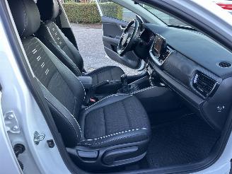 Kia Stonic Gereserveerd 1.0 T-GDi MHEV 101pk GT-Line - nap - 1e eig - navi - camera - 1/2 leer - stuur + stoelverw - keyless entry + start picture 44