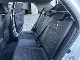 Kia Stonic Gereserveerd 1.0 T-GDi MHEV 101pk GT-Line - nap - 1e eig - navi - camera - 1/2 leer - stuur + stoelverw - keyless entry + start picture 60
