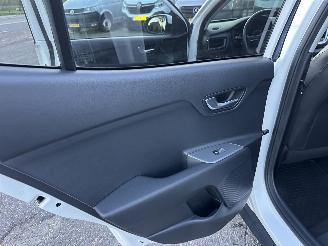 Kia Stonic Gereserveerd 1.0 T-GDi MHEV 101pk GT-Line - nap - 1e eig - navi - camera - 1/2 leer - stuur + stoelverw - keyless entry + start picture 51