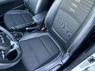 Kia Stonic Gereserveerd 1.0 T-GDi MHEV 101pk GT-Line - nap - 1e eig - navi - camera - 1/2 leer - stuur + stoelverw - keyless entry + start picture 41
