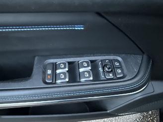 Lynk & Co 01 1.5 Plug-In Hybrid 220pk 7-traps aut - pano - nap - 360cam - 2x laadkabels - keyless - front + line + side assist picture 44