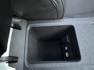 Lynk & Co 01 1.5 Plug-In Hybrid 220pk 7-traps aut - pano - nap - 360cam - 2x laadkabels - keyless - front + line + side assist picture 54
