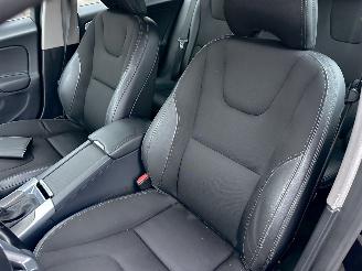 Volvo V-60 1.6 T3 150pk aut. Momentum - 144dkm nap - navi - clima - cruise - lmv - pdc - trekh - 2e eig picture 21