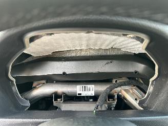 BMW 3-serie 330e 245pk 8-traps aut M-Sport - schuifdak - nap - spoilers - leer - verlaagd - pdc v+a - plug-in hybrid - facelift model picture 55