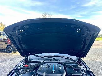 BMW 3-serie 330e 245pk 8-traps aut M-Sport - schuifdak - nap - spoilers - leer - verlaagd - pdc v+a - plug-in hybrid - facelift model picture 86