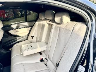 BMW 3-serie 330e 245pk 8-traps aut M-Sport - schuifdak - nap - spoilers - leer - verlaagd - pdc v+a - plug-in hybrid - facelift model picture 43