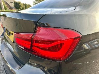 BMW 3-serie 330e 245pk 8-traps aut M-Sport - schuifdak - nap - spoilers - leer - verlaagd - pdc v+a - plug-in hybrid - facelift model picture 113