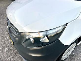 Mercedes Vito 111 CDI 114pk 6-bak Lang - nap - 1e eig - 3pers - navi - camera - airco - trekh - euro6 - licht + regens picture 67