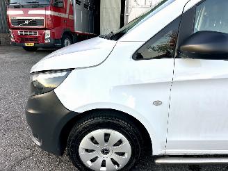 Mercedes Vito 111 CDI 114pk 6-bak Lang - nap - 1e eig - 3pers - navi - camera - airco - trekh - euro6 - licht + regens picture 66