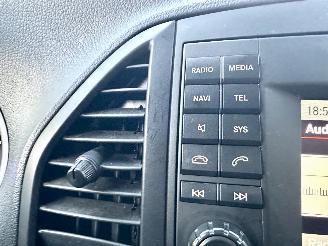 Mercedes Vito 111 CDI 114pk 6-bak Lang - nap - 1e eig - 3pers - navi - camera - airco - trekh - euro6 - licht + regens picture 35
