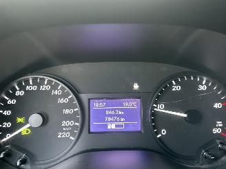 Mercedes Vito 111 CDI 114pk 6-bak Lang - nap - 1e eig - 3pers - navi - camera - airco - trekh - euro6 - licht + regens picture 14