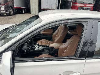 BMW 3-serie 330e High Exe M-Sport - 140dkm nap - head up - cognac leer - stoelverw - clima - alarm - 2x laadkabels picture 65