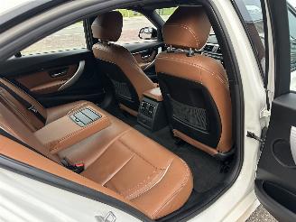 BMW 3-serie 330e High Exe M-Sport - 140dkm nap - head up - cognac leer - stoelverw - clima - alarm - 2x laadkabels picture 43