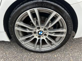 BMW 3-serie 330e High Exe M-Sport - 140dkm nap - head up - cognac leer - stoelverw - clima - alarm - 2x laadkabels picture 26