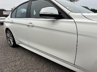BMW 3-serie 330e High Exe M-Sport - 140dkm nap - head up - cognac leer - stoelverw - clima - alarm - 2x laadkabels picture 63