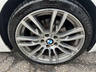 BMW 3-serie 330e High Exe M-Sport - 140dkm nap - head up - cognac leer - stoelverw - clima - alarm - 2x laadkabels picture 28