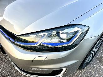 Volkswagen e-Golf 136pk dsg aut Highline - nap - facelift - navi - acc - front assist - cruise - pdc v+a - rijdbaar picture 8
