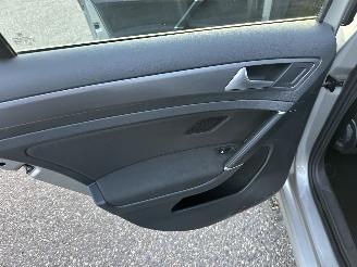 Volkswagen e-Golf 136pk dsg aut Highline - nap - facelift - navi - acc - front assist - cruise - pdc v+a - rijdbaar picture 50