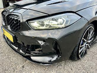 BMW 1-serie M135i xDrive 306pk aut + f1 High Exe M-Sport Performance - pano - hud - harman/kardon - keyless - kuipstoelen picture 14
