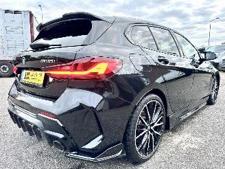 BMW 1-serie M135i xDrive 306pk aut + f1 High Exe M-Sport Performance - pano - hud - harman/kardon - keyless - kuipstoelen picture 4
