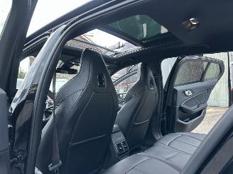 BMW 1-serie M135i xDrive 306pk aut + f1 High Exe M-Sport Performance - pano - hud - harman/kardon - keyless - kuipstoelen picture 55
