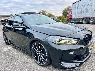 BMW 1-serie M135i xDrive 306pk aut + f1 High Exe M-Sport Performance - pano - hud - harman/kardon - keyless - kuipstoelen picture 3