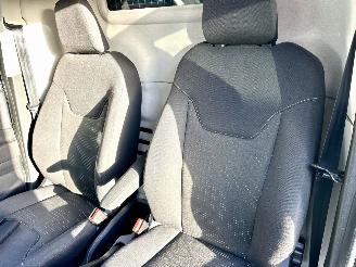 Ford Transit Courier Van 1.5 TDCI 75pk 6-bak euro.6 Trend - 62dkm nap - navi - airco - cruise - schuif + klapdeuren - rijdbaar picture 30