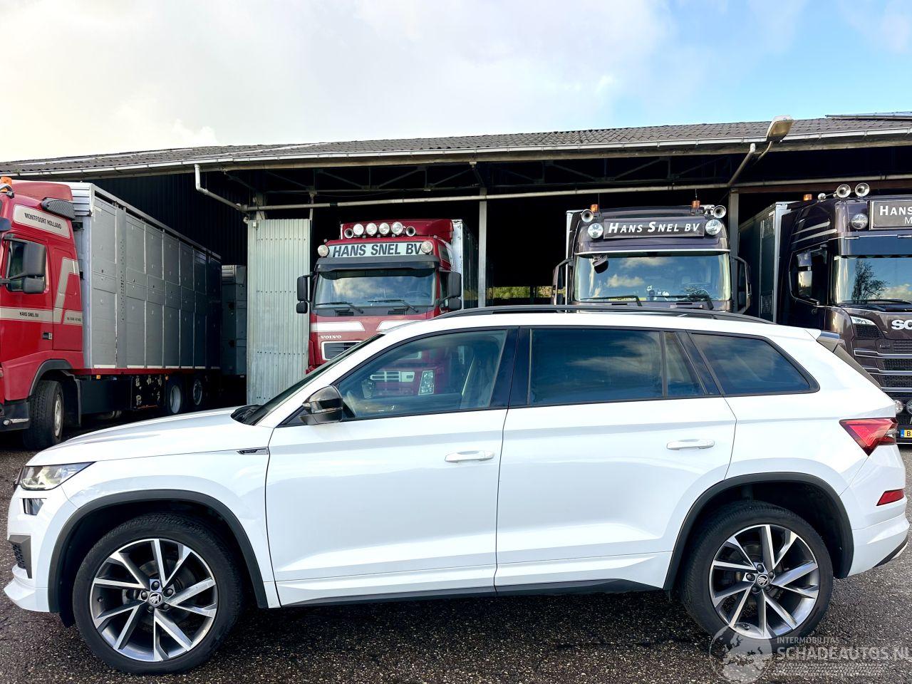 Skoda Kodiaq 1.5 TSI 150pk aut + f1 Sportline Bus - nap - camera - keyless - stuurverw - front + line + side assist