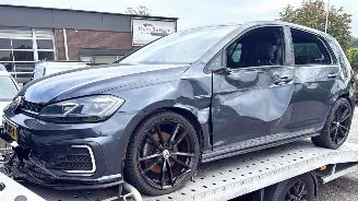 Volkswagen Golf GTE 1.4 TSI PHEV 225pk aut + f1 - pano - 90dkm - navi - carplay - stoelverw - keyless entry + start picture 26
