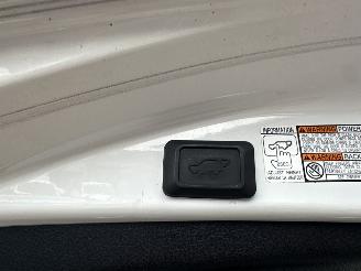 Toyota Rav-4 2.5 Hybrid 188pk aut Executive - 62dkm - leer - navi - cam - keyless - stoelverw - front + line assist picture 10