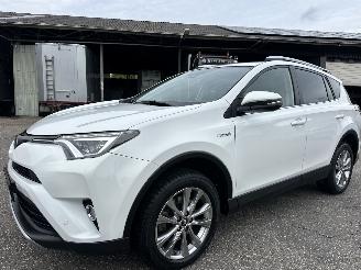 Toyota Rav-4 2.5 Hybrid 188pk aut Executive - 62dkm - leer - navi - cam - keyless - stoelverw - front + line assist picture 2
