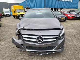 Mercedes B-klasse B 180  1.6 benzine 123 pk autom 56000 km 1e eigenaar picture 17