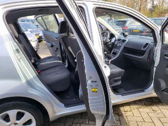 Opel Agila INCL ONDERDELEN 1.0 benz 48 kw af fabriek LPG ,AIRCO, NAP picture 14